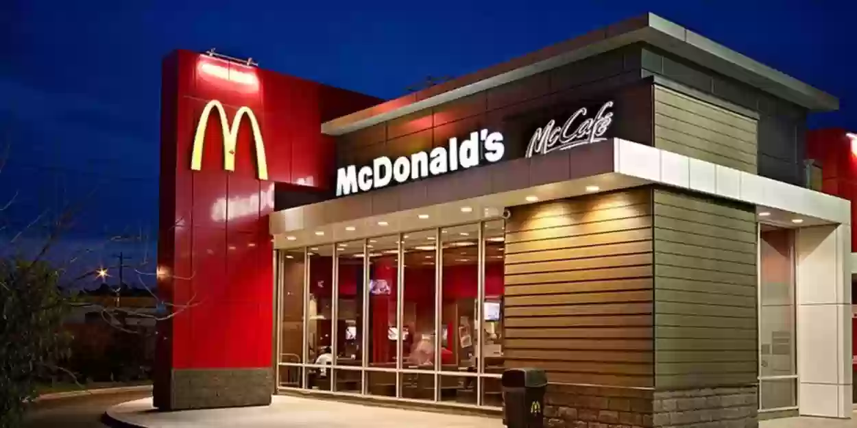 أول فرع ماكدونالدز في المملكة العربية السعودية