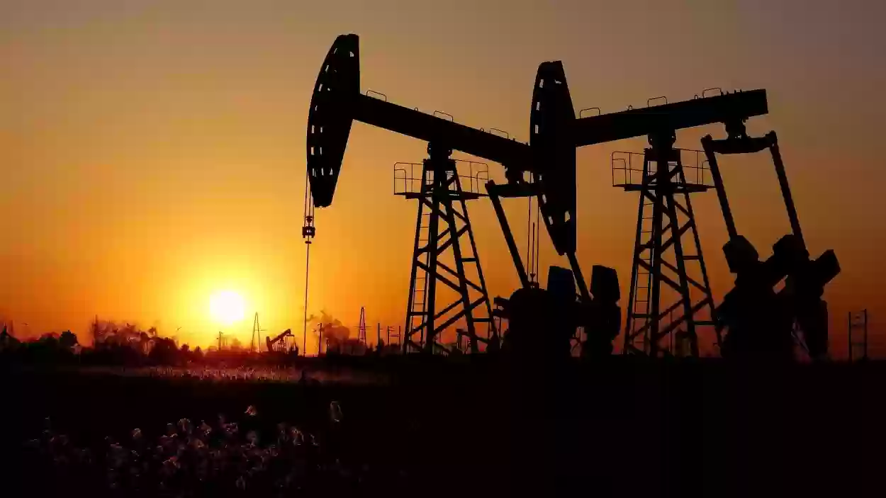  صدمة من هبوط أسعار النفط رغم توقعات زيادة نمو الطلب