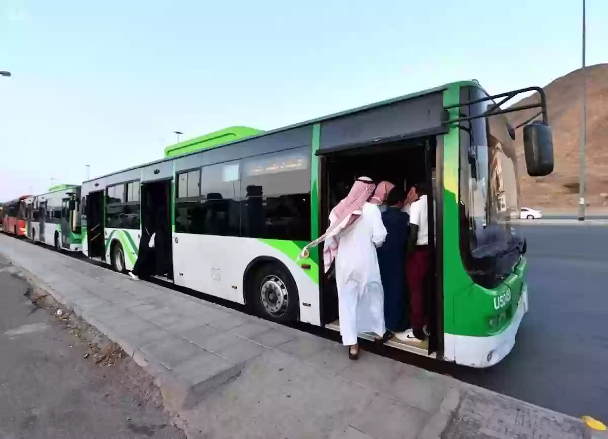 عاجل | الفئات الممنوعة من استخدام وسائل النقل العام في السعودية نهائيًا .. قرارات جديدة