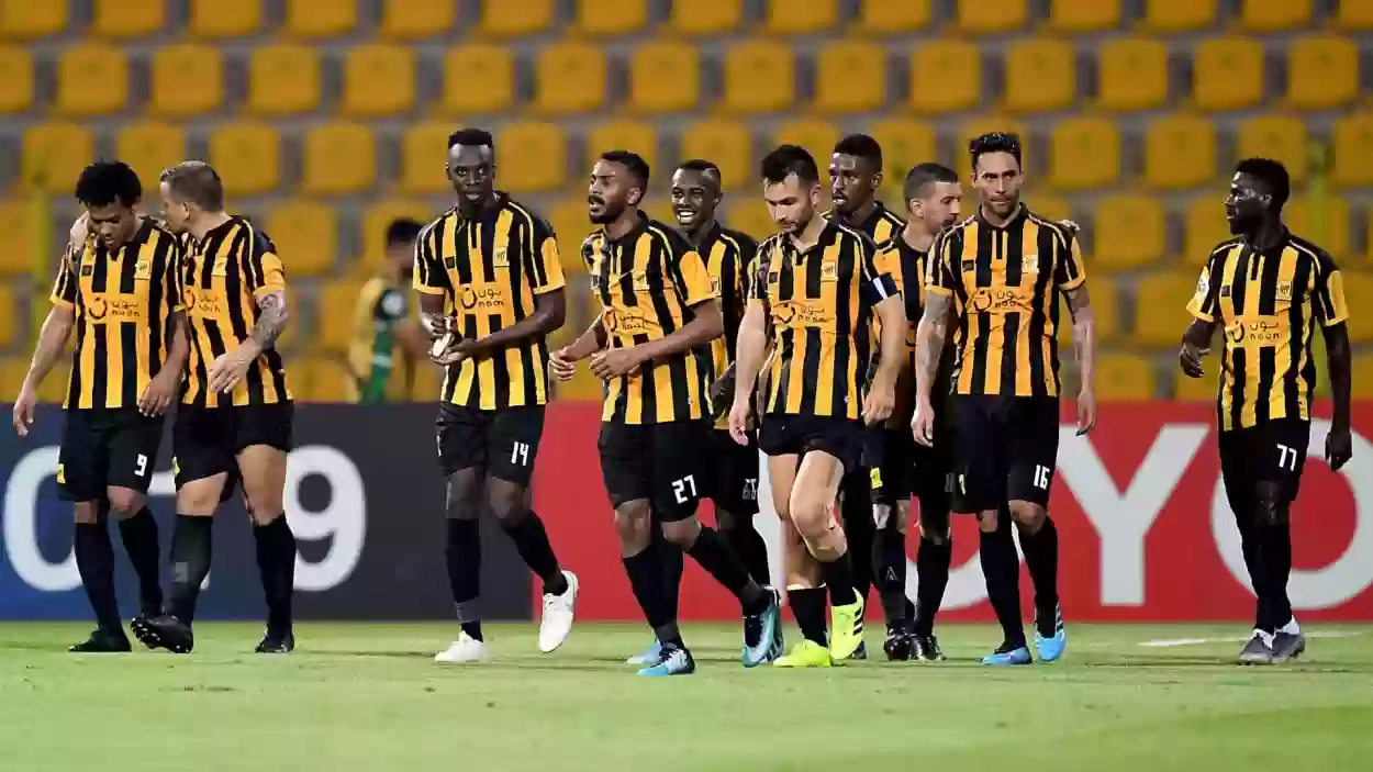 ناقد رياضي يحسم صحة هدف الاتحاد في مباراة الطائي